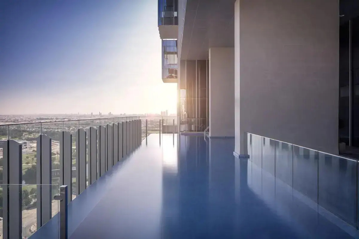 Taj Jumeirah Lakes Towers