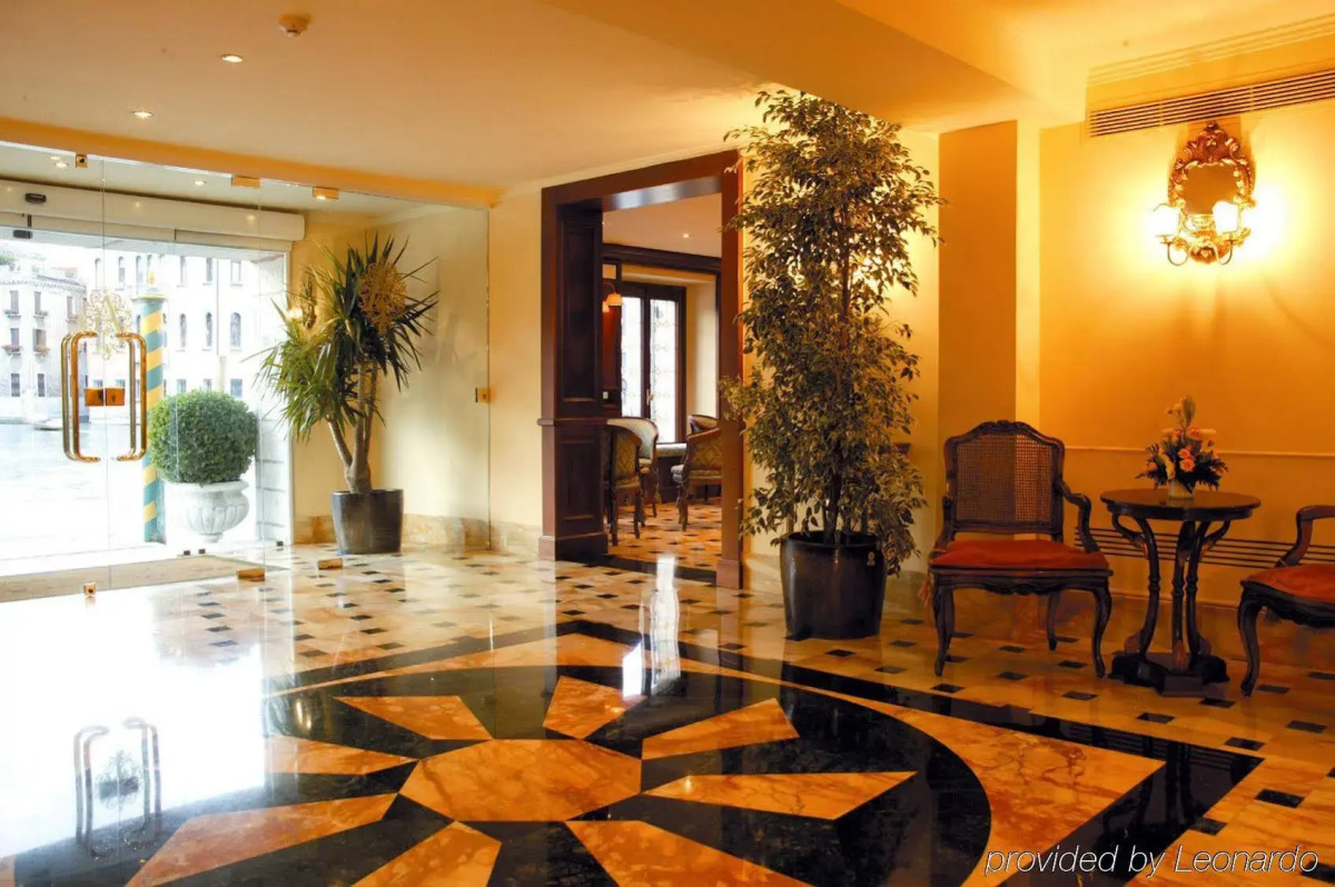 Sina Palazzo Sant'Angelo