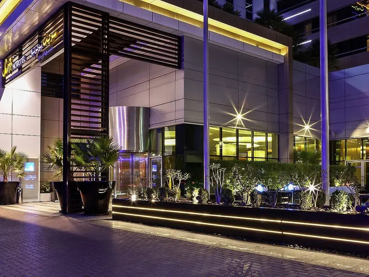 Отель Novotel Suites Mall Avenue Dubai