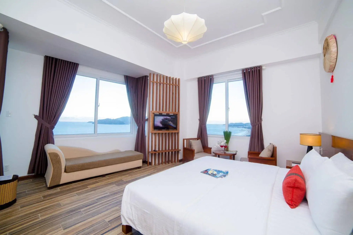 Miss Bamboo The Light Hotel