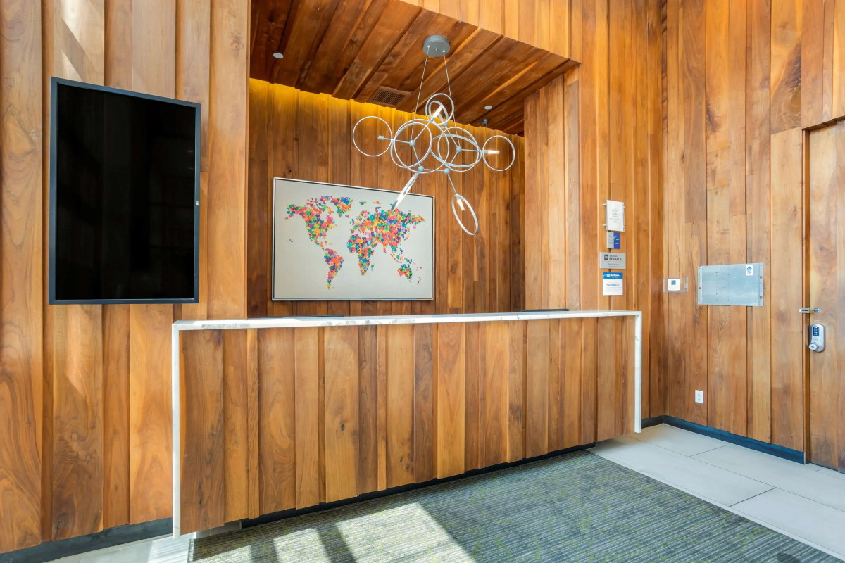 Best Western Plus Plaza Hotel