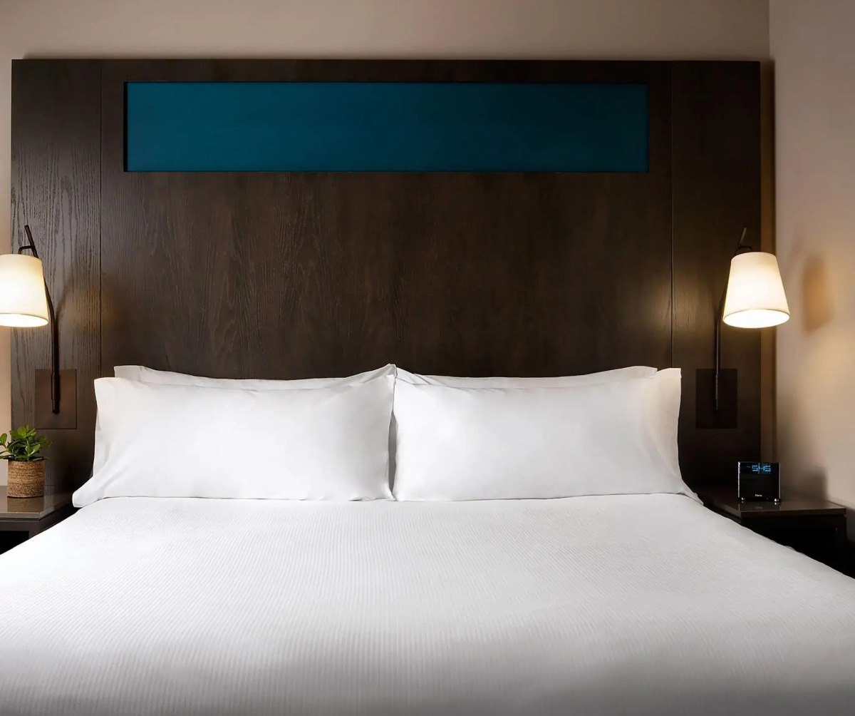 One King West Hotel & Residence