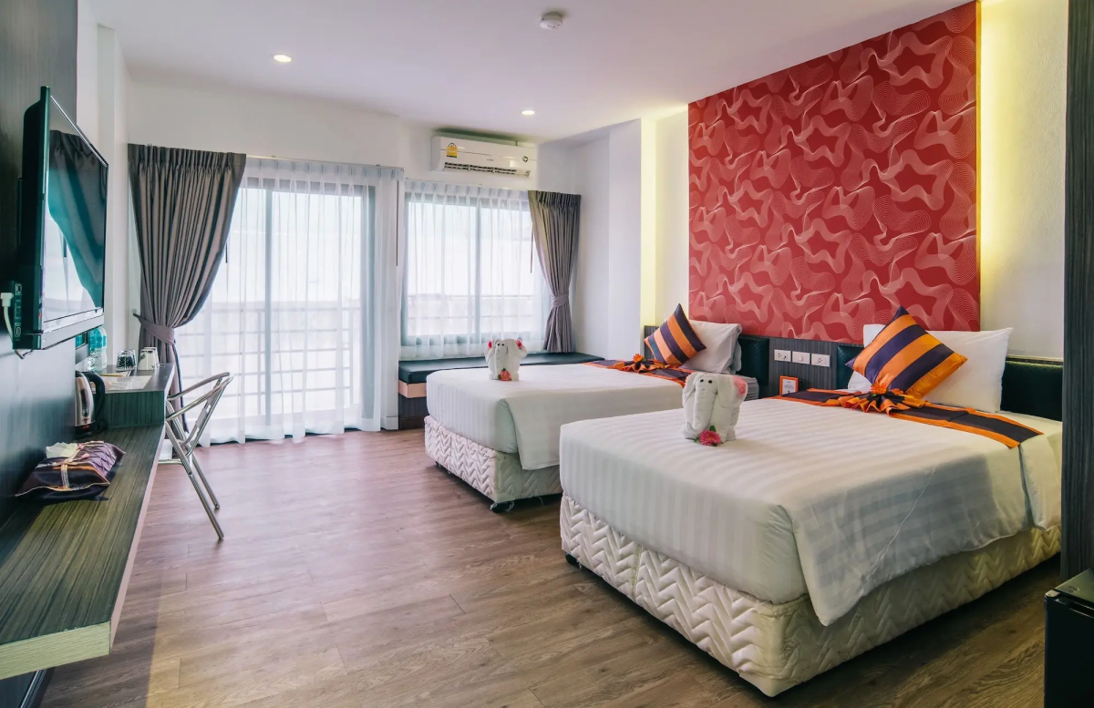 iCheck inn Chill Patong