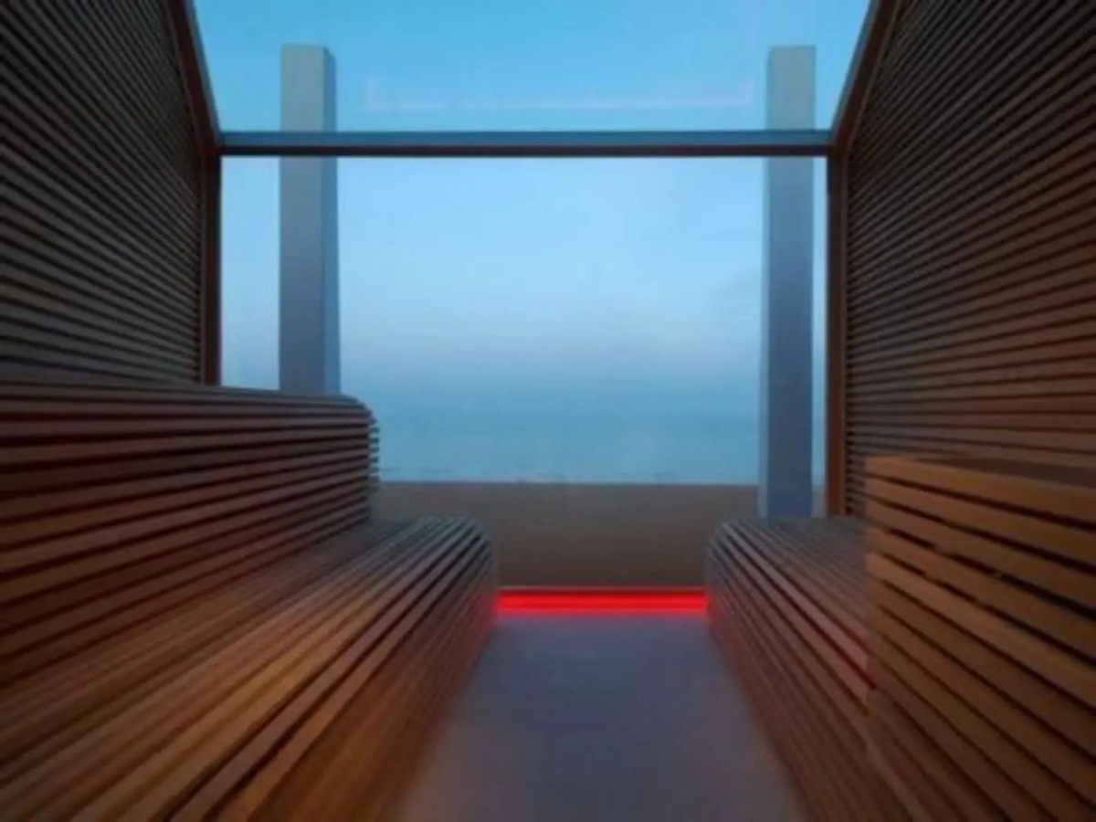 i-Suite Hotel