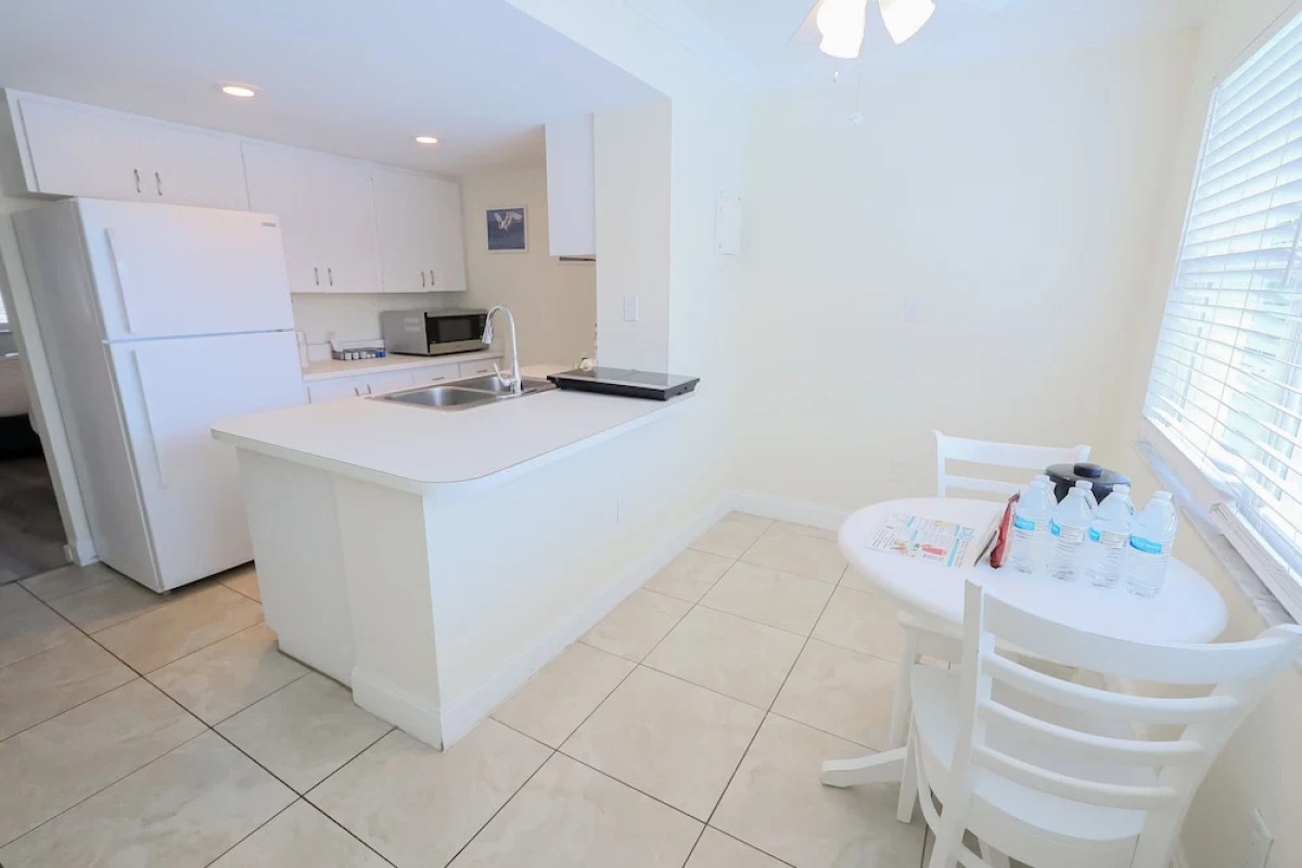 Siesta Key Beach Resort and Suites