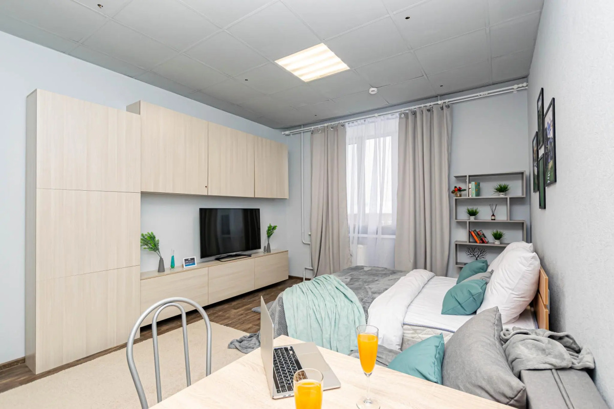 Cosmos (Космос) на улице Куйбышева