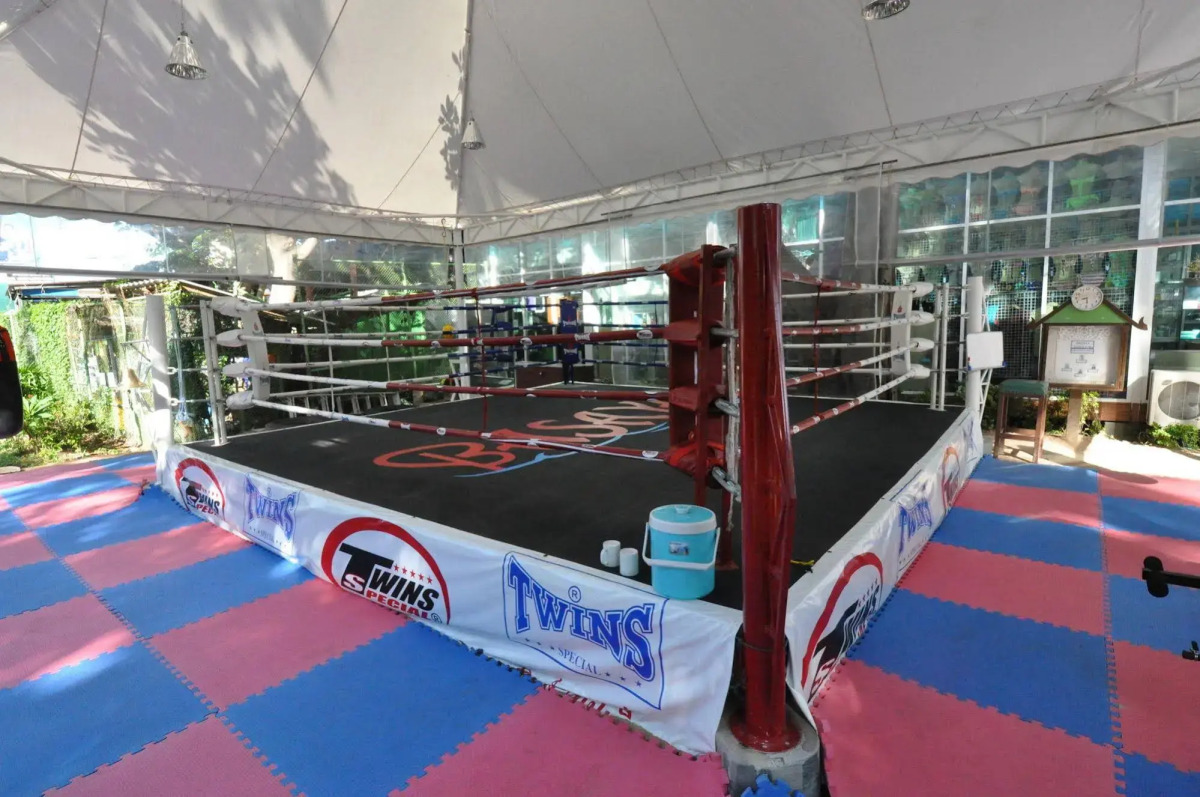 Basaya Beach Hotel & Resort