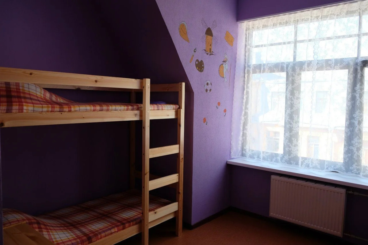 Kryshi Mira hostel