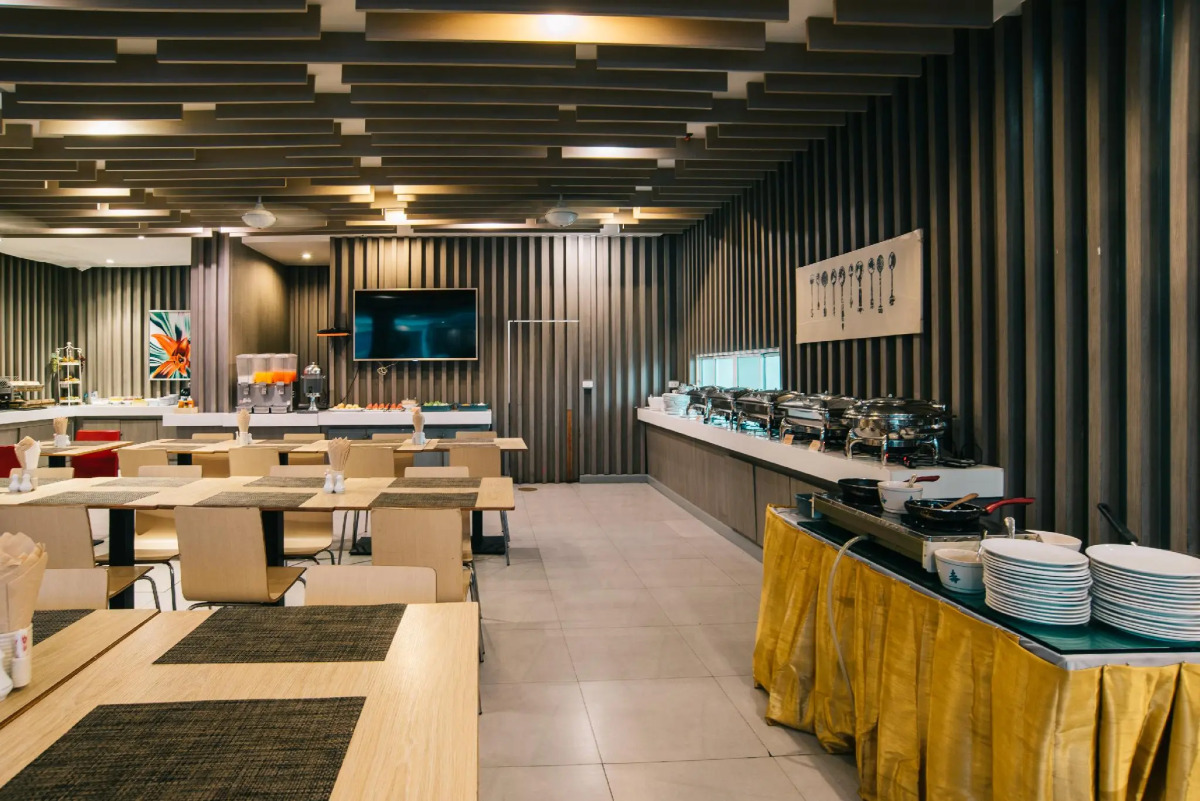 iCheck inn Central Patong