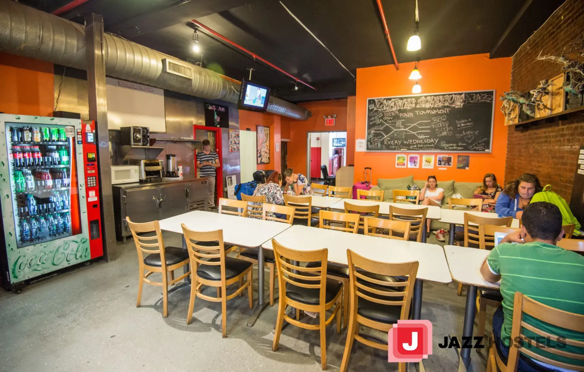 Jazz on the Park Hostel