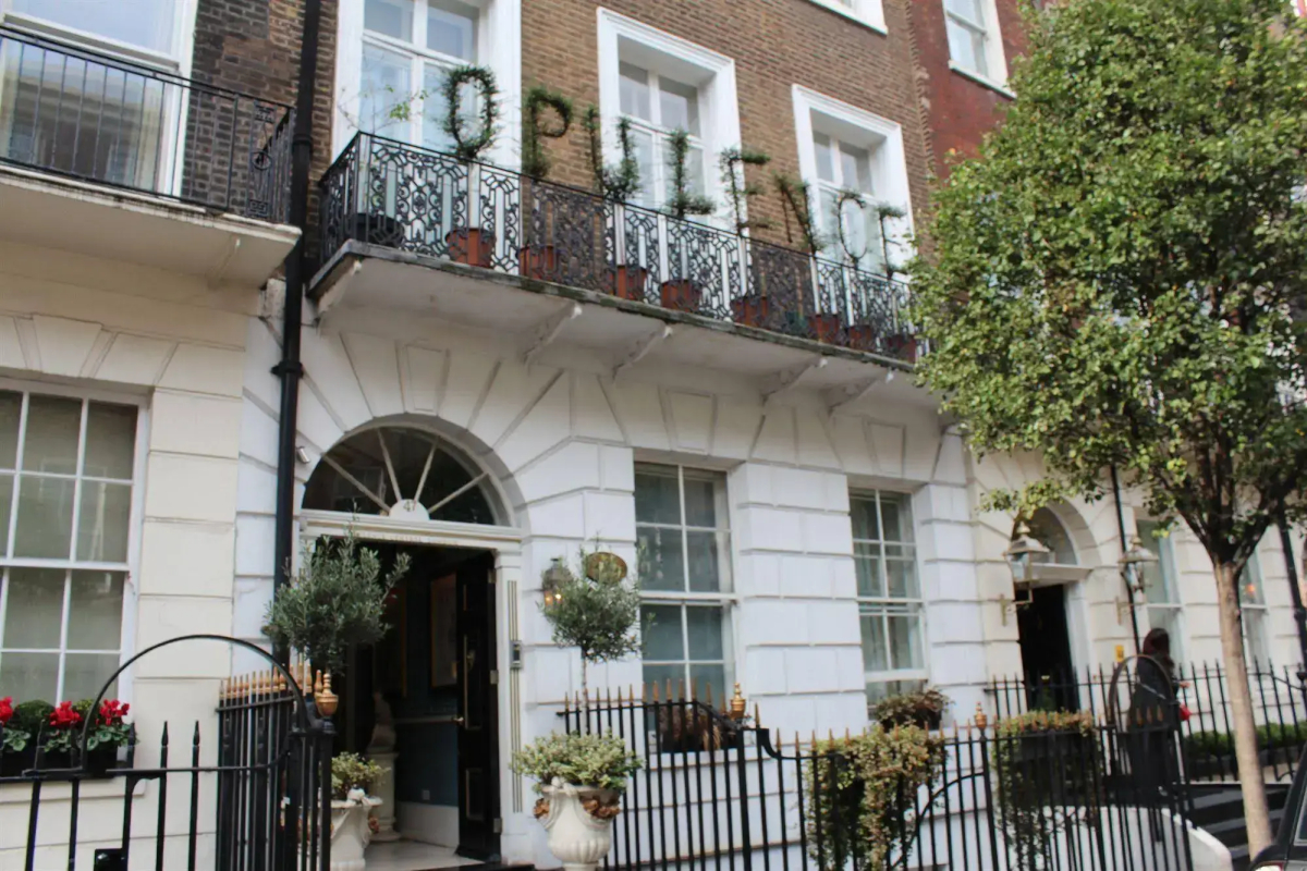 Opulence Boutique Hotel