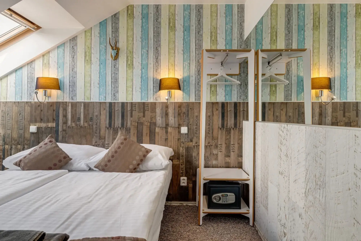 Royal Court Hotel