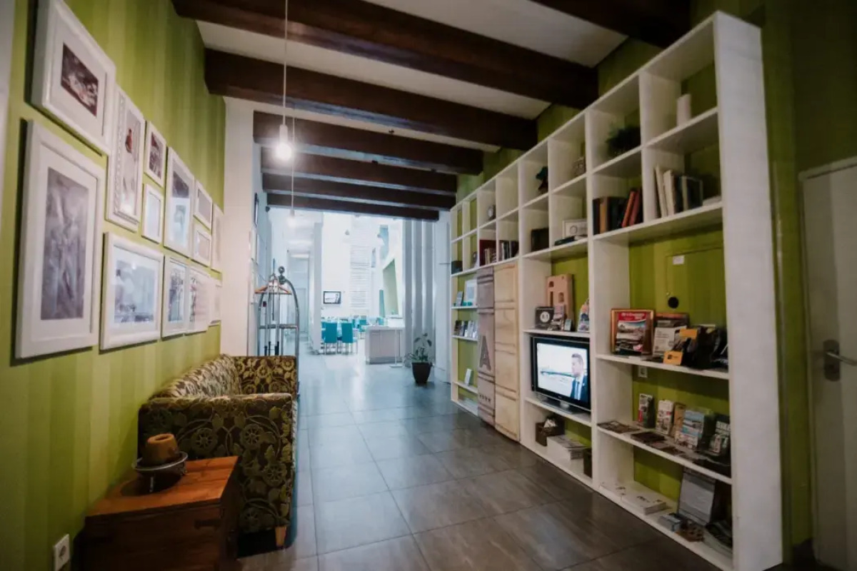 Atrium Fashion Hotel