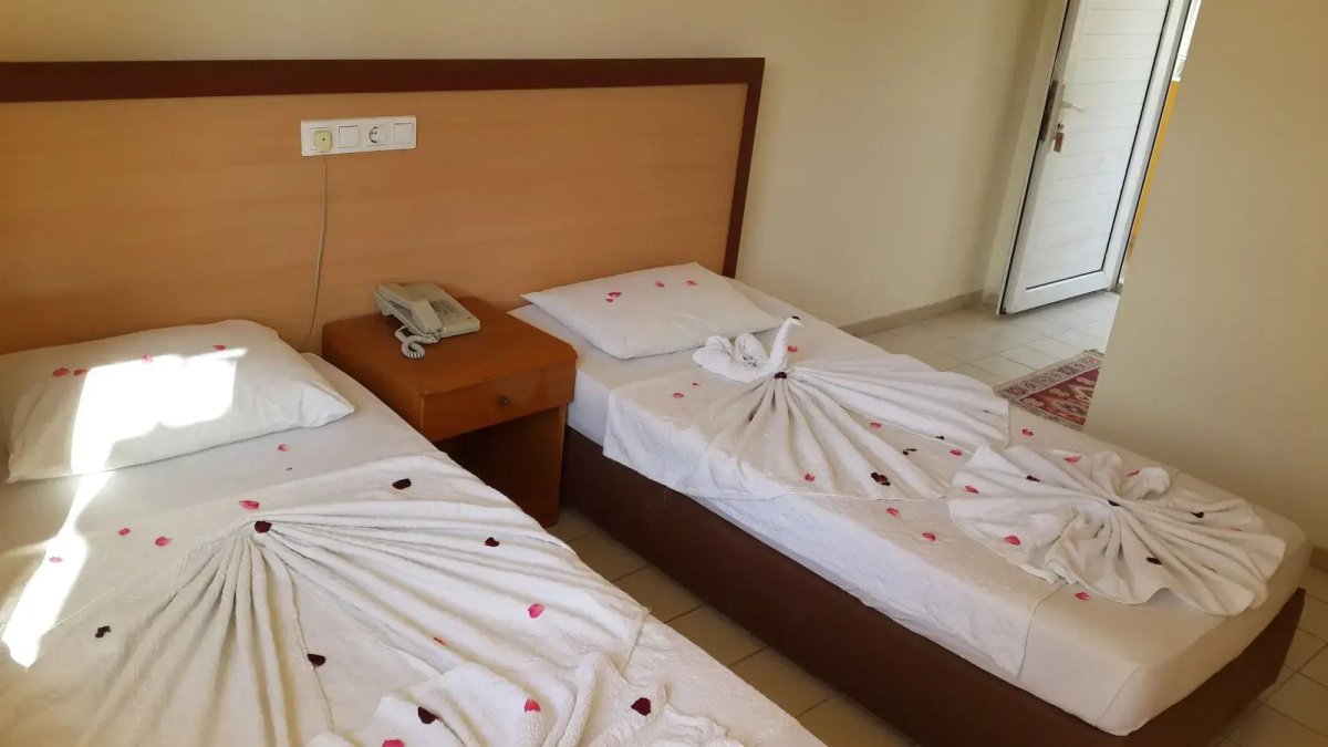 Caner Hotel
