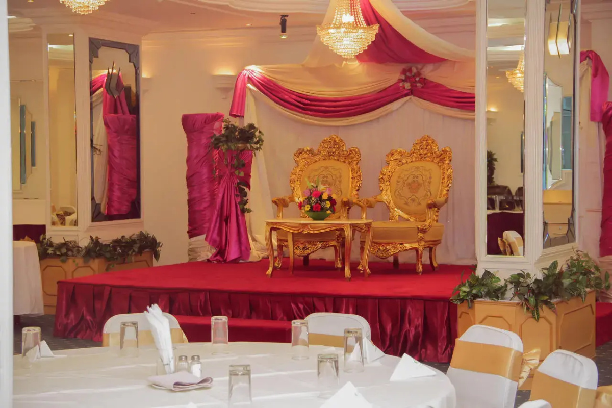Nova Park Hotel