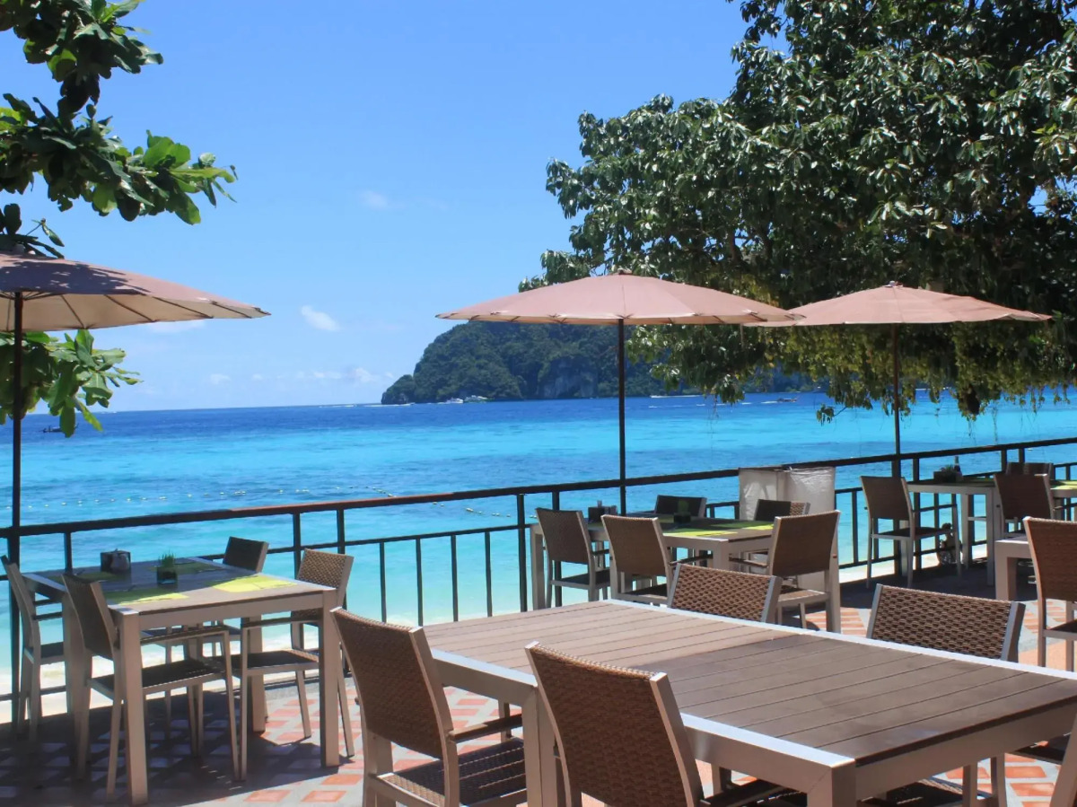 Phi Phi Long Beach Resort & Villa