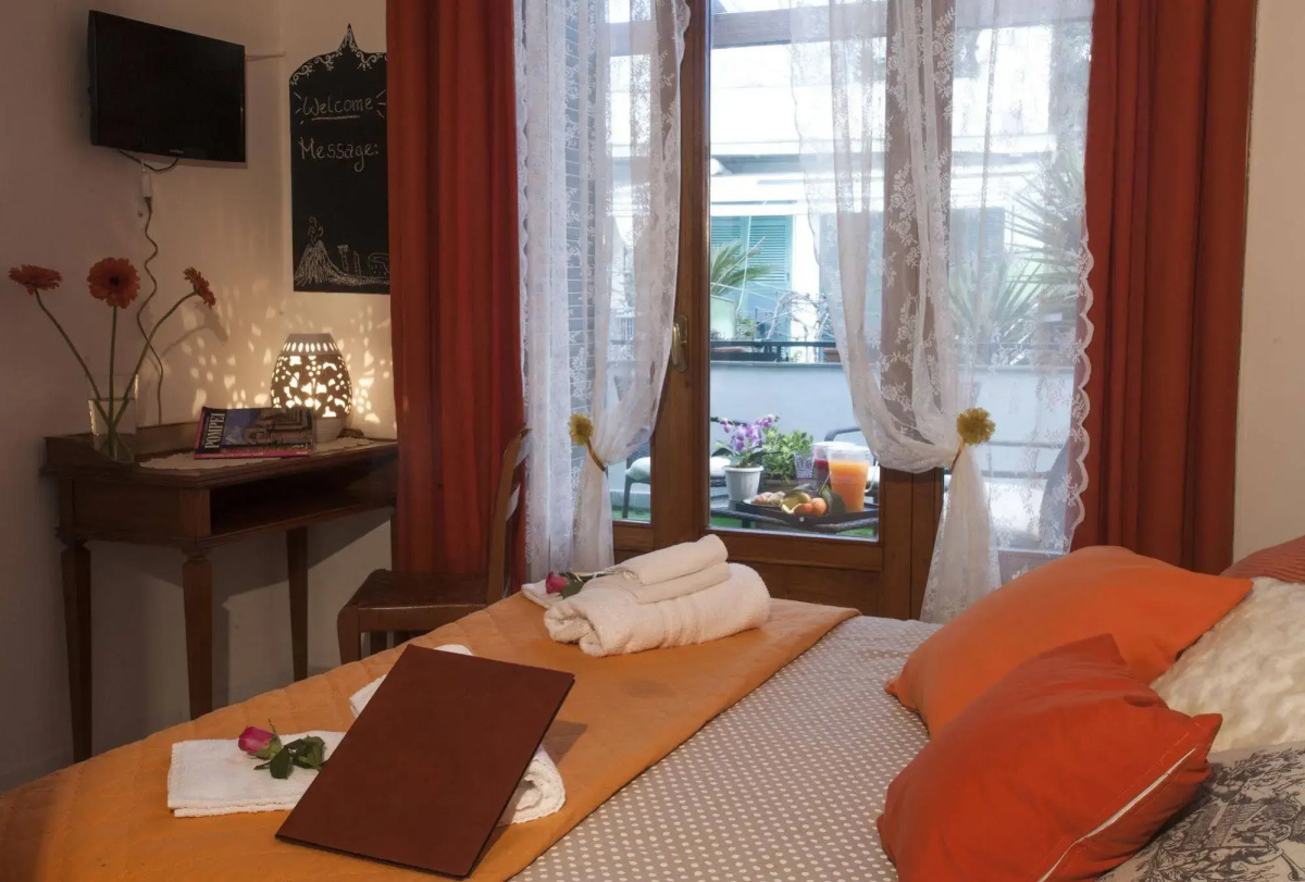 B&B Elena