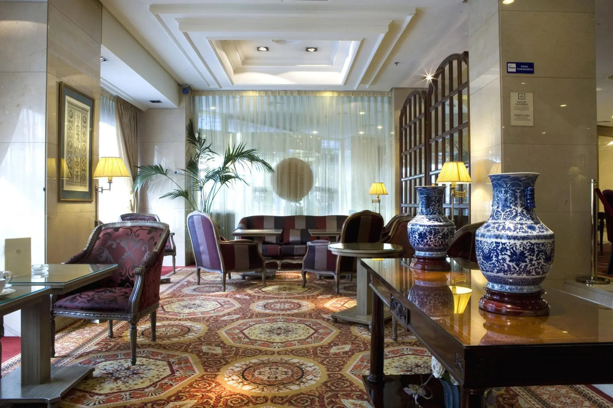 Hotel Emperador
