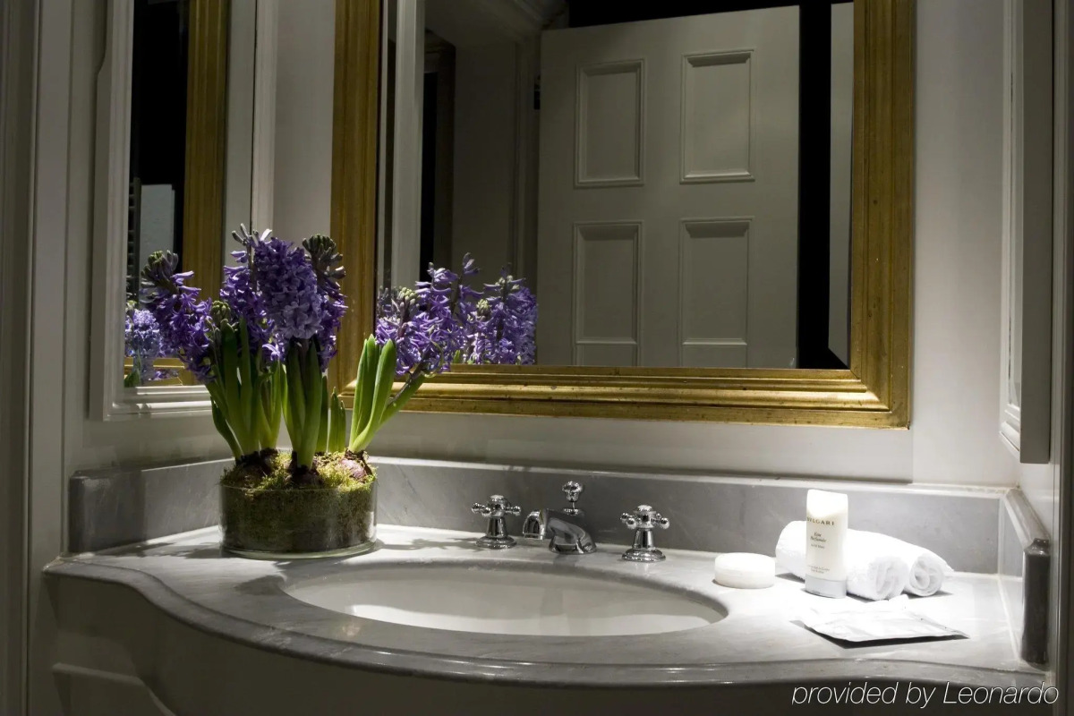 Schlosshotel Berlin By Patrick Hellmann