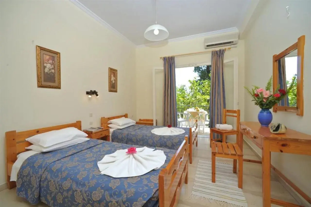 Passas Mare Apartments & Studios