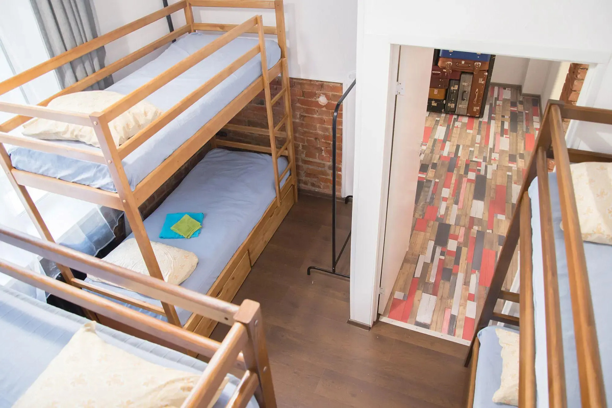 RedLine hostel