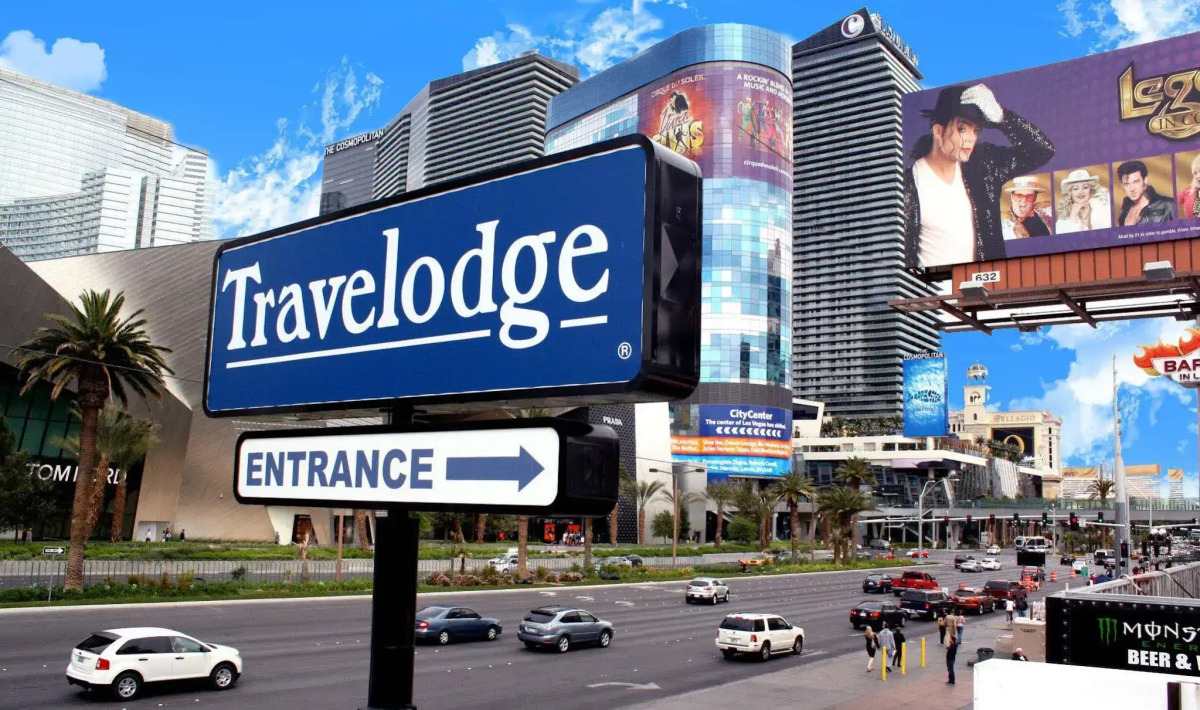 Travelodge Center Strip