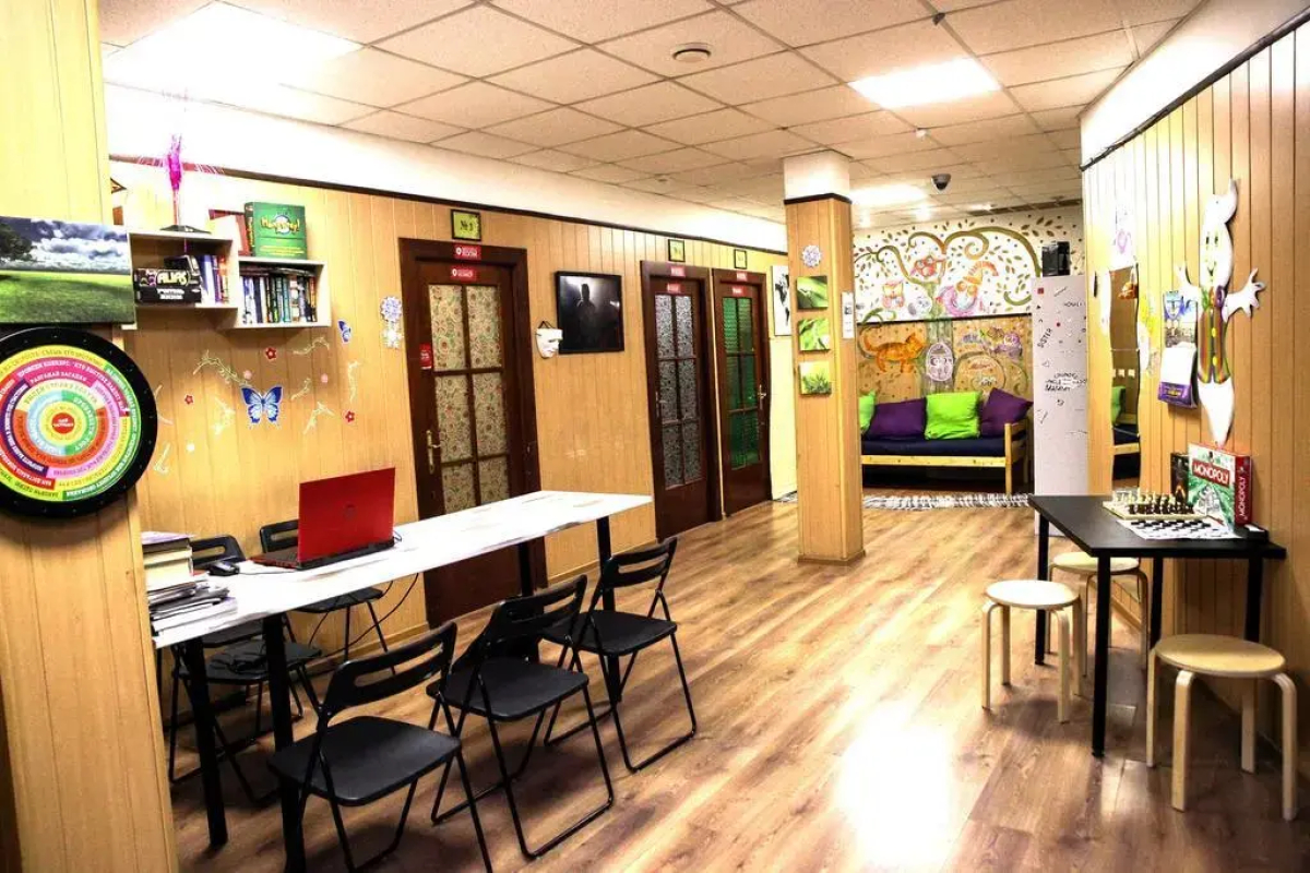 Бауманская (на ул. Бакунинская)