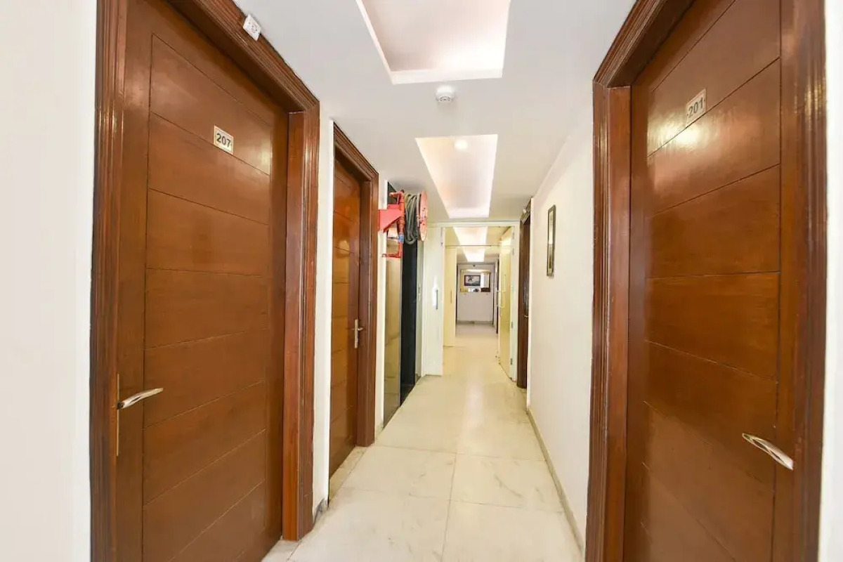 FabHotel Baba Residency