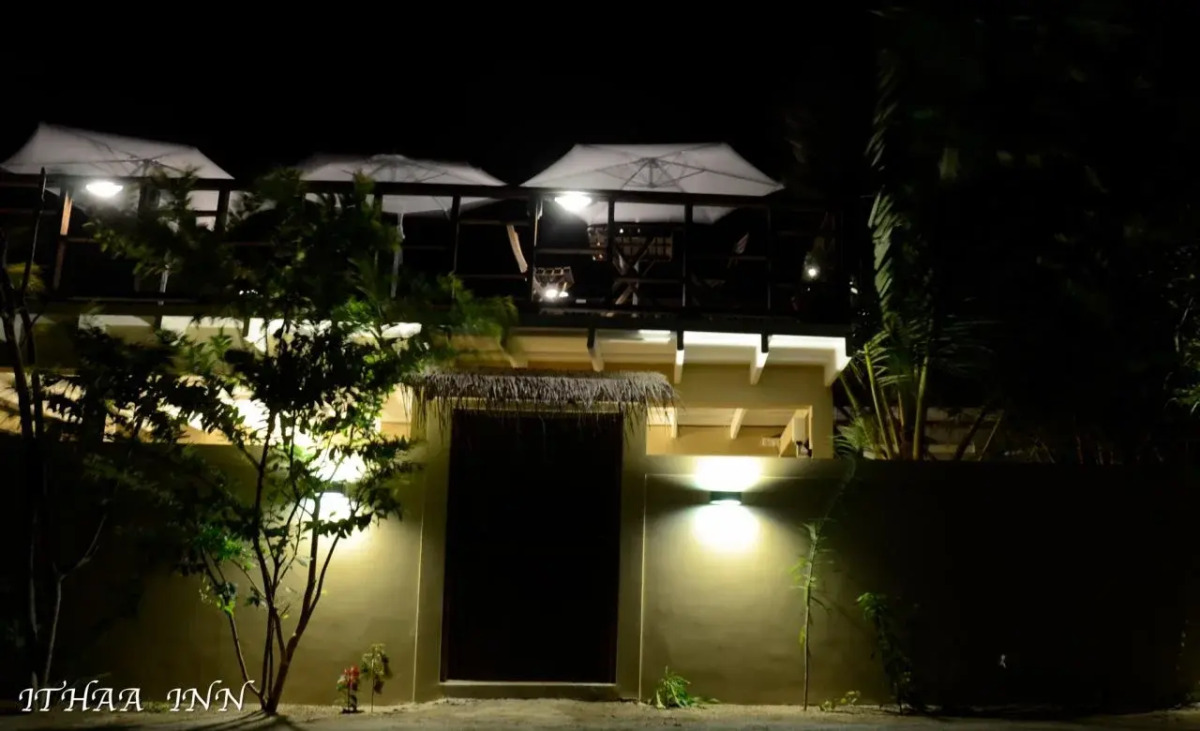 Отель Ithaa Inn Kamadhoo