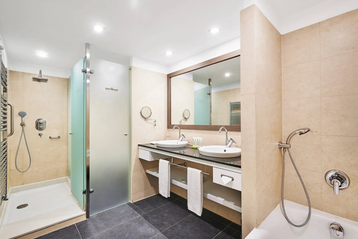 Le Meridien Ra Beach Hotel & Spa