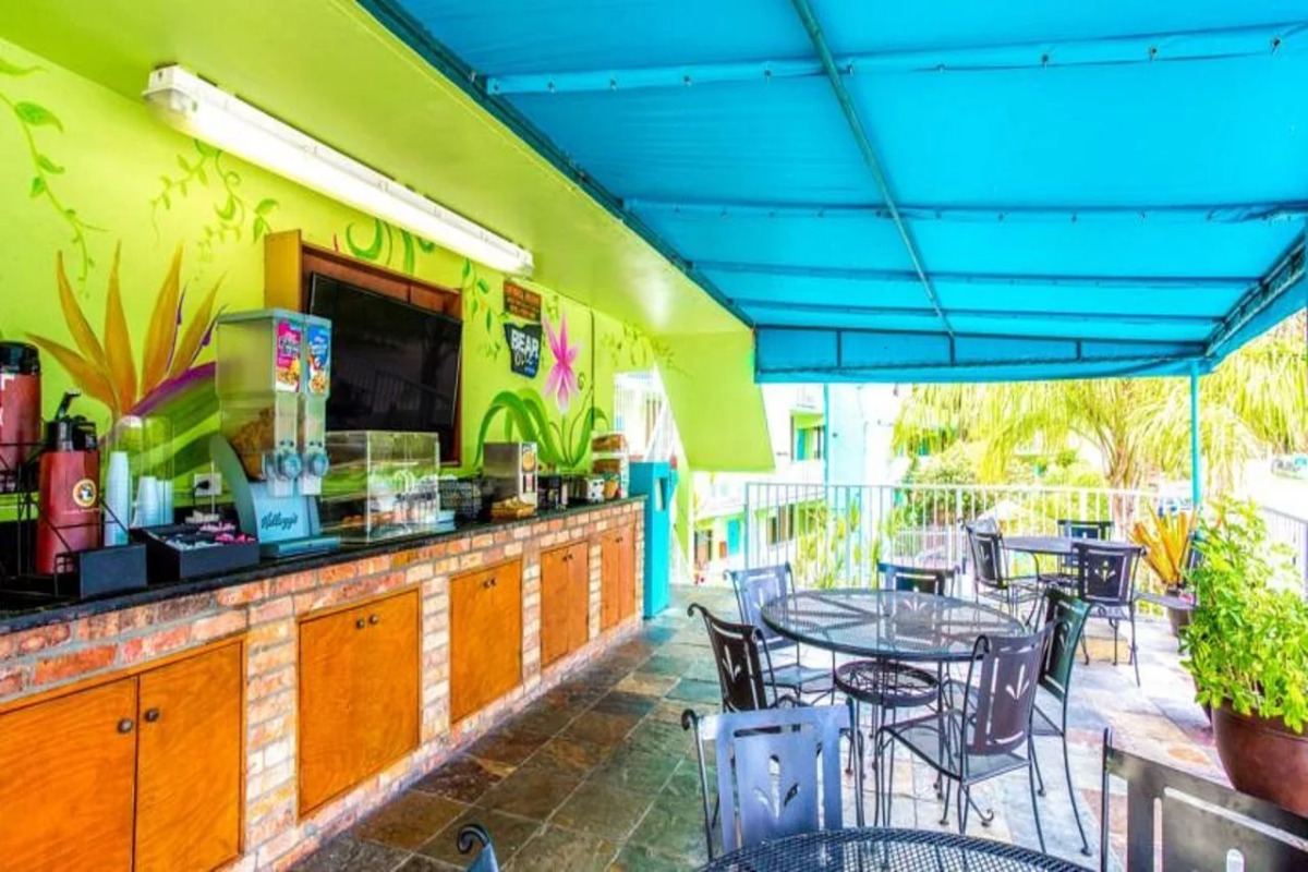 Travelodge by Wyndham Fort Lauderdale