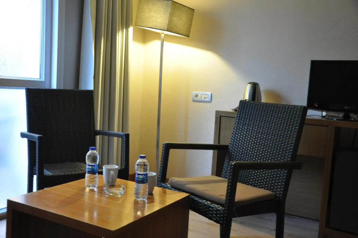 Island Hotel