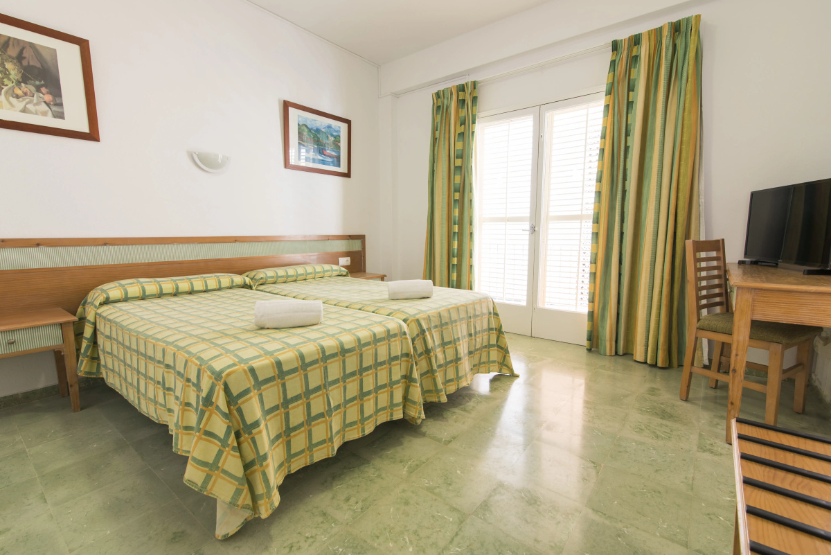 azuLine Hotel S'Anfora & Fleming