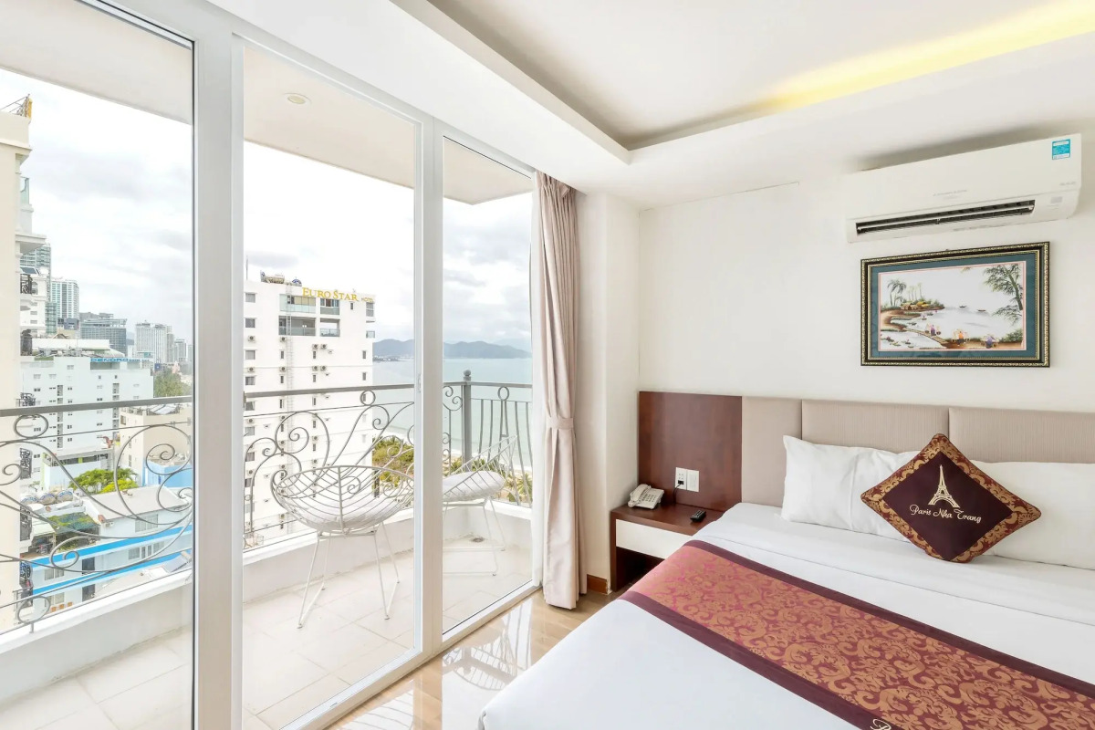 Paris Nha Trang Hotel & Apartment