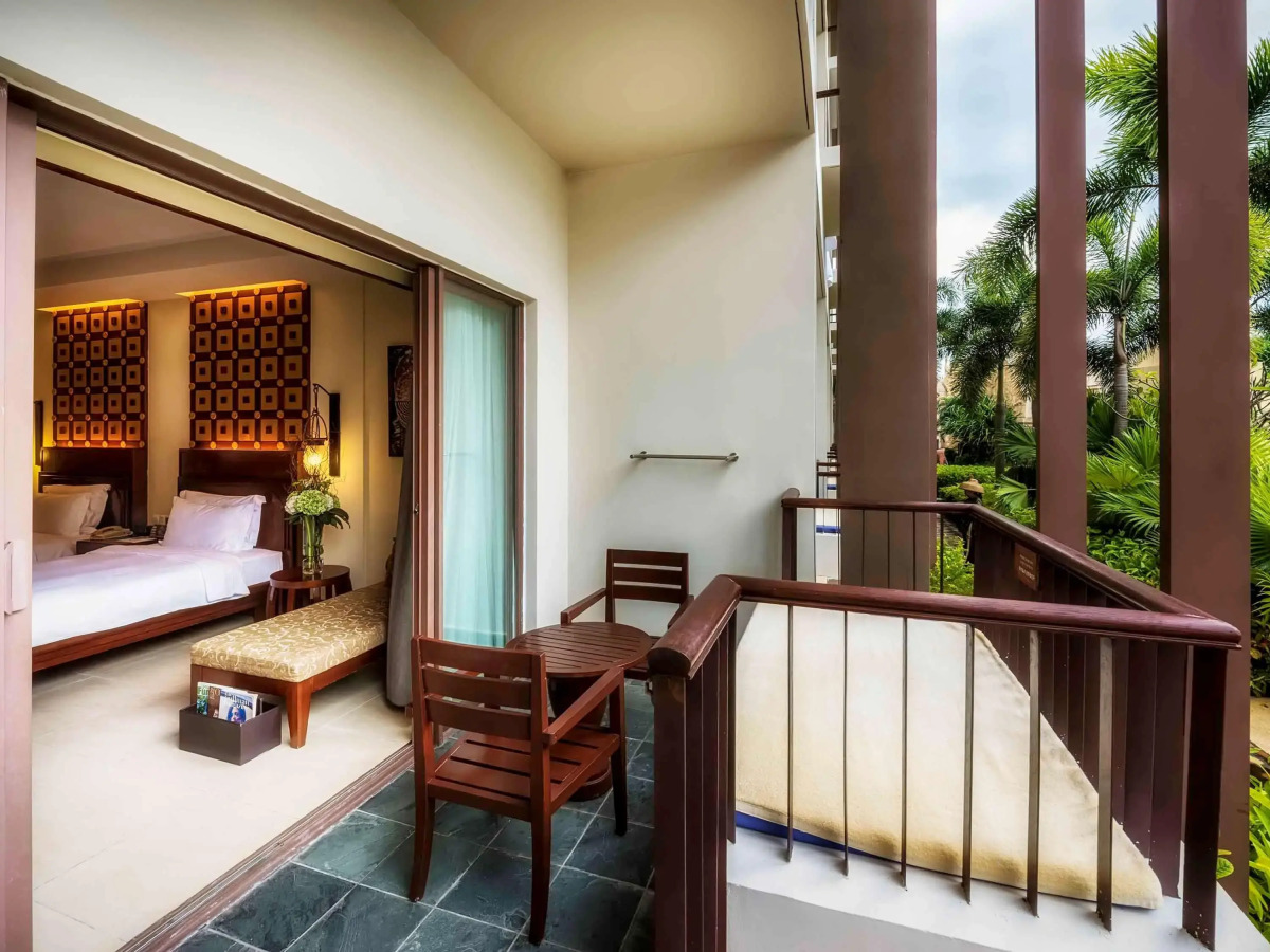 Отель Pullman Sanya Yalong Bay Villas & Resort