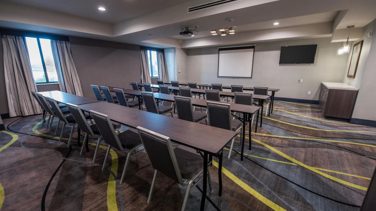 Best Western Plus Gardena Inn & Suites