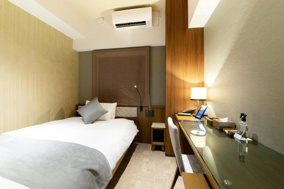 Hotel Hillarys Shinsaibashi