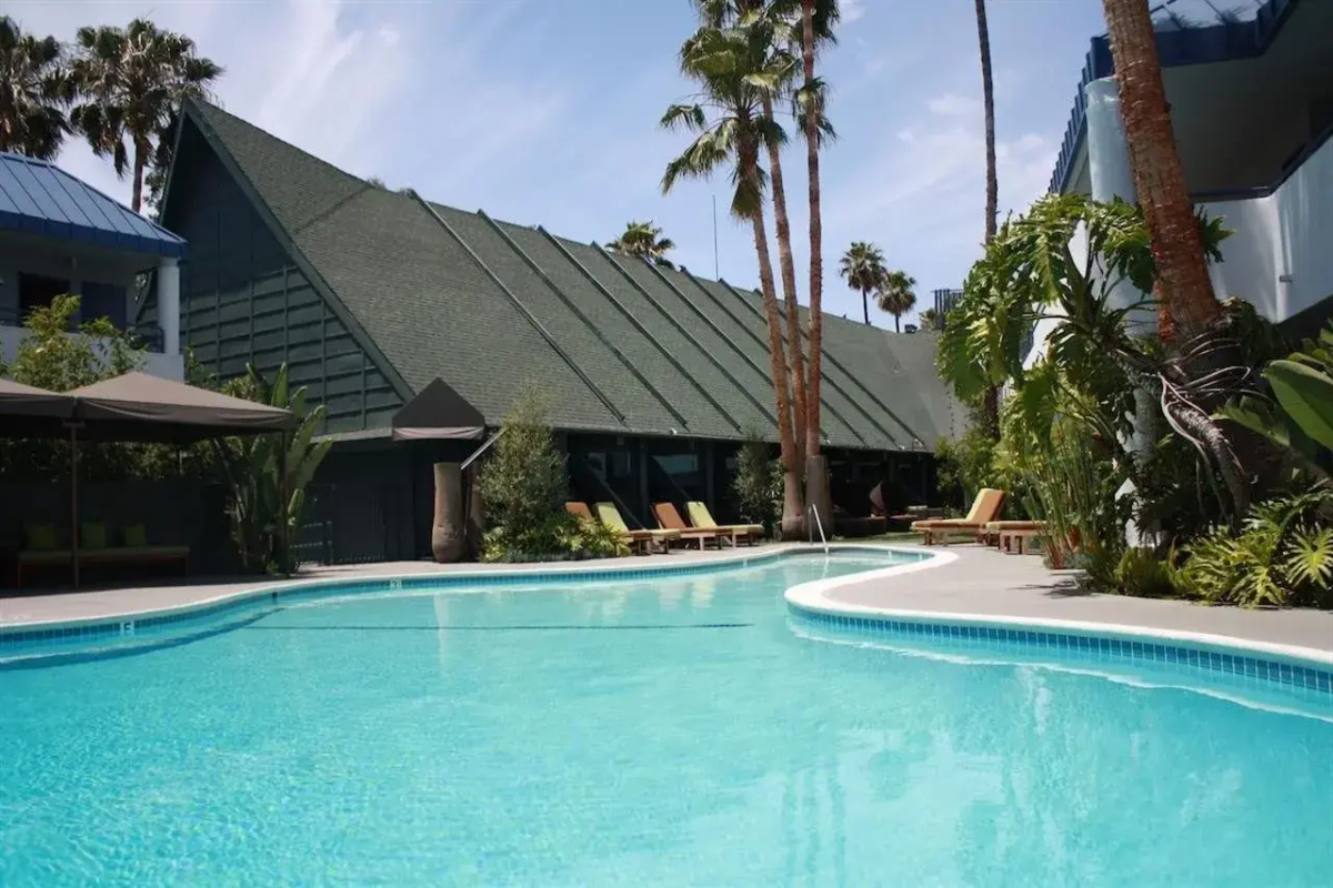 Hotel Current