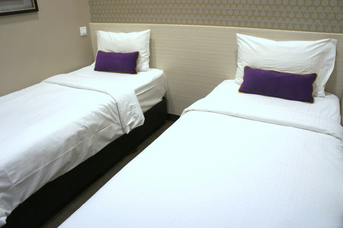 V Hotel Bencoolen