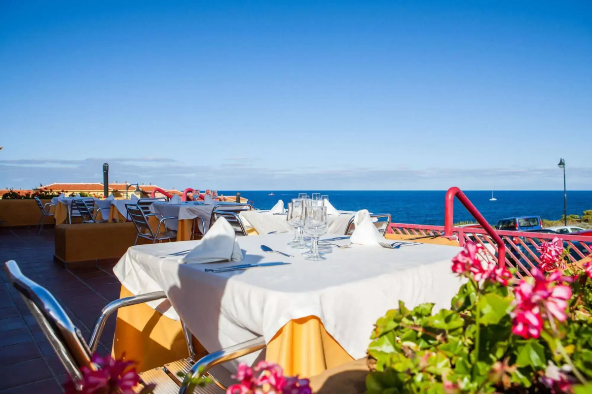 Apartamentos la Caleta