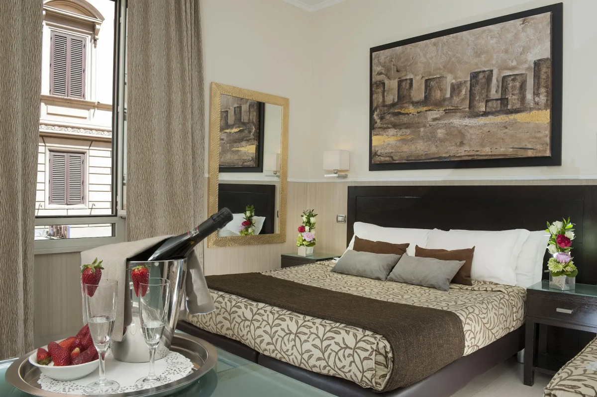 Yes Hotel