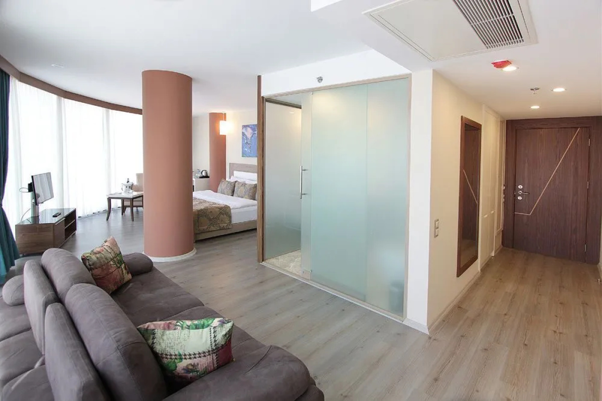 Forum Suite Hotel