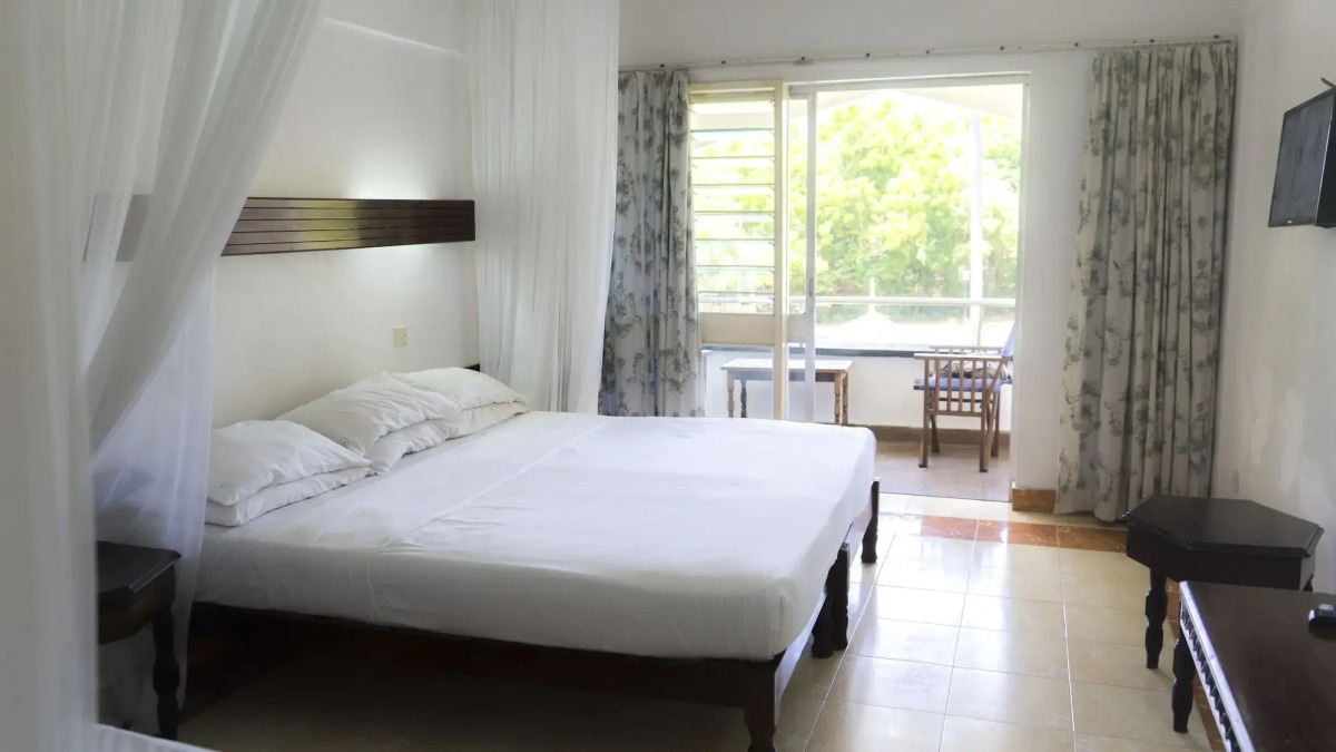 Reef Hotel