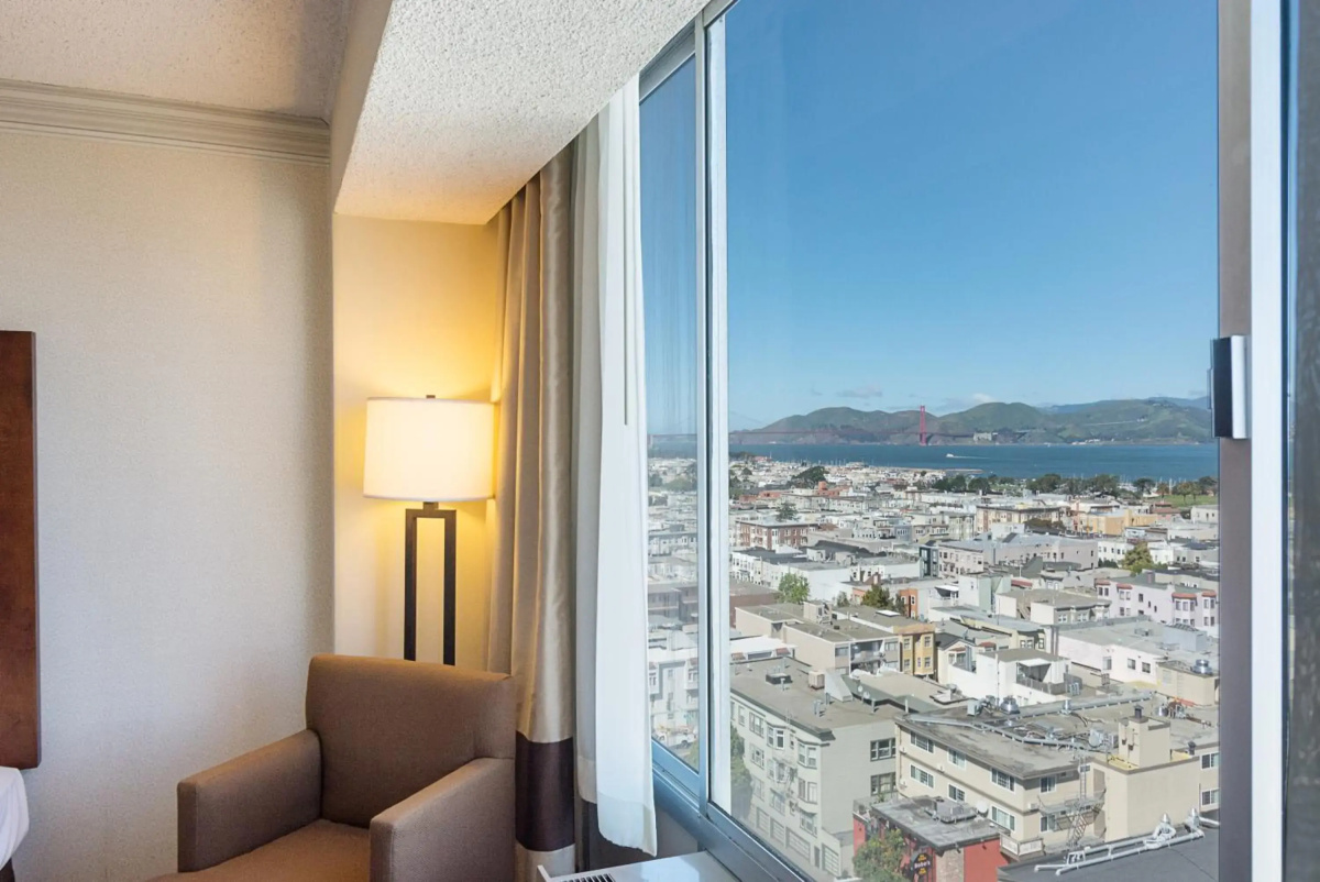Comfort Inn by the Bay