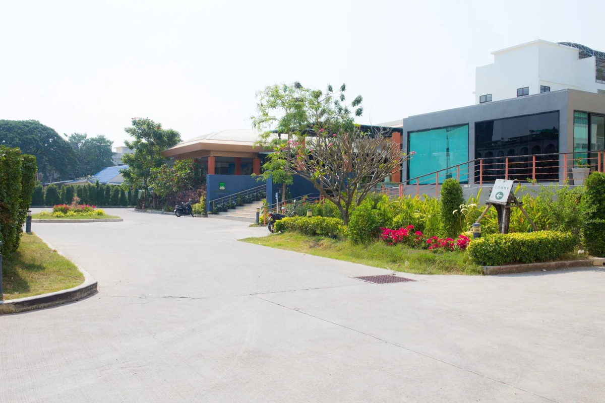 Woraburi The Ritz Resort & Spa