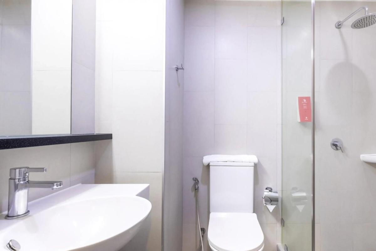 Easy Planet Bangkok Surawong