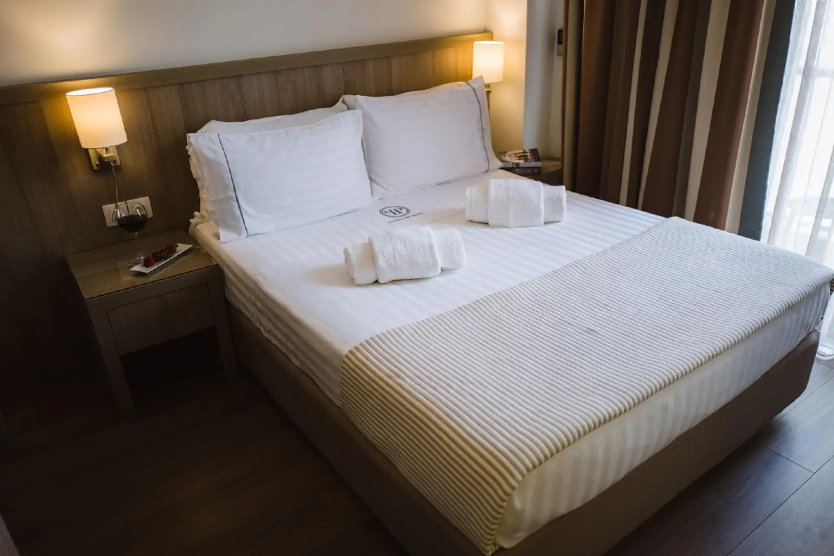 Piraeus Port Hotel