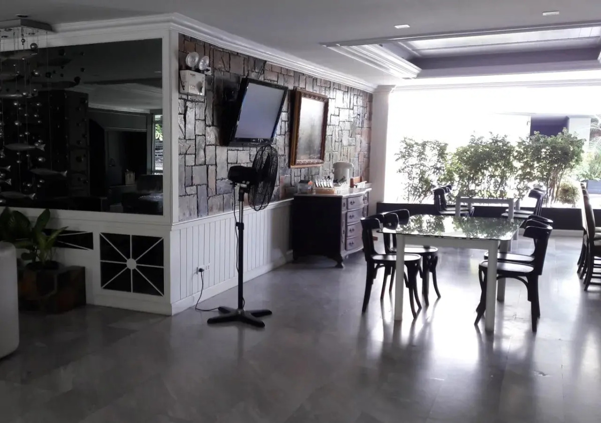 Garden Paradise Hotel & Serviced Apartment