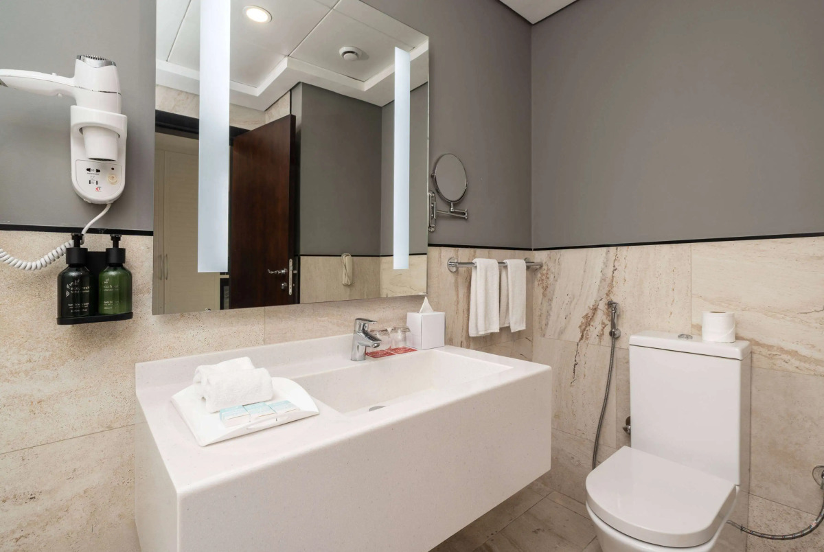 Отель Ramada by Wyndham Dubai Barsha Heights