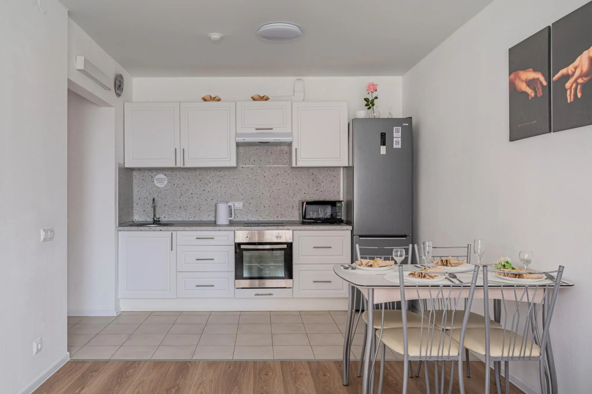 Хорошего дня на проспекте Космонавтов 11В